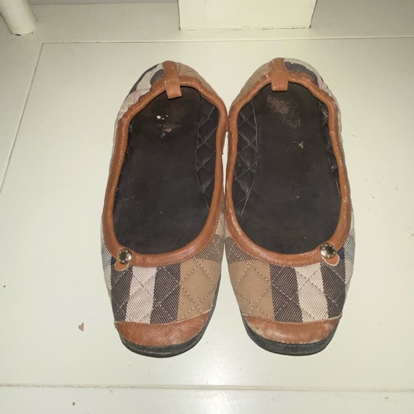 Burberry- flats/slippers - size 5 - Picture 2 of 5